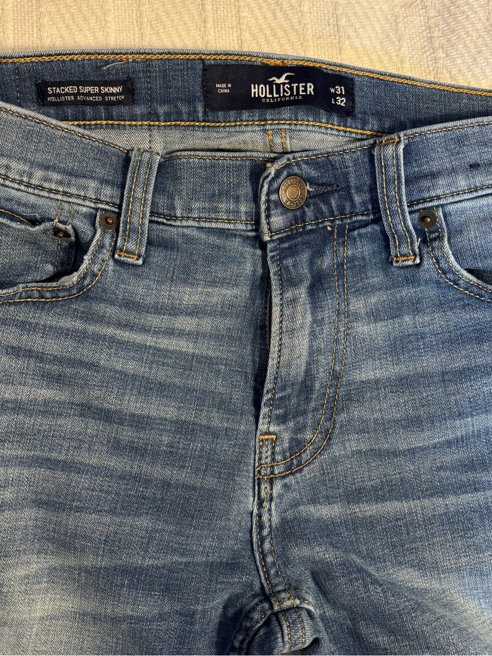 Hollister Men’s Jeans Stacked Super Skinny 31x32 Medium Wash Denim Stretch